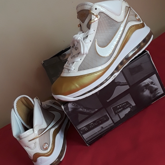 lebron vii china moon